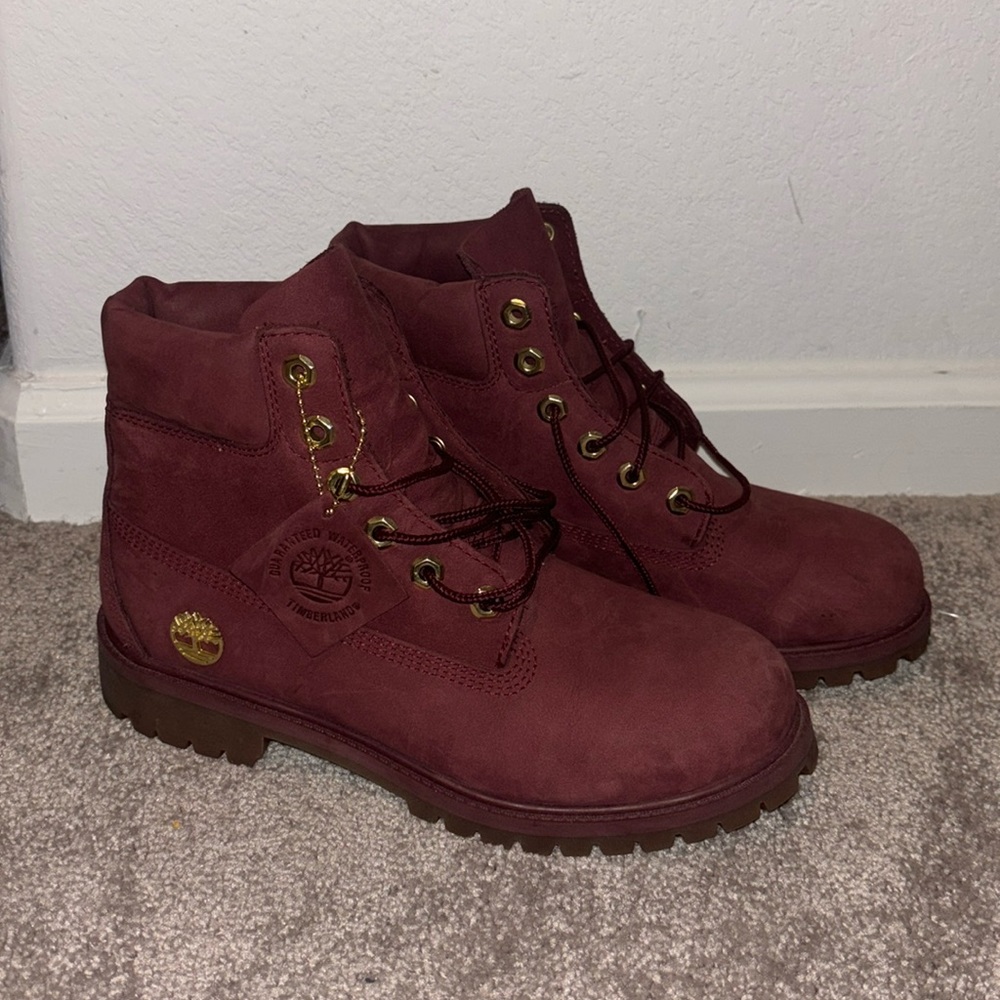 Maroon timberland boots